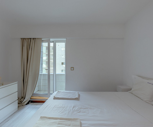 Spacious 3 bedroom apartment in Lisbon