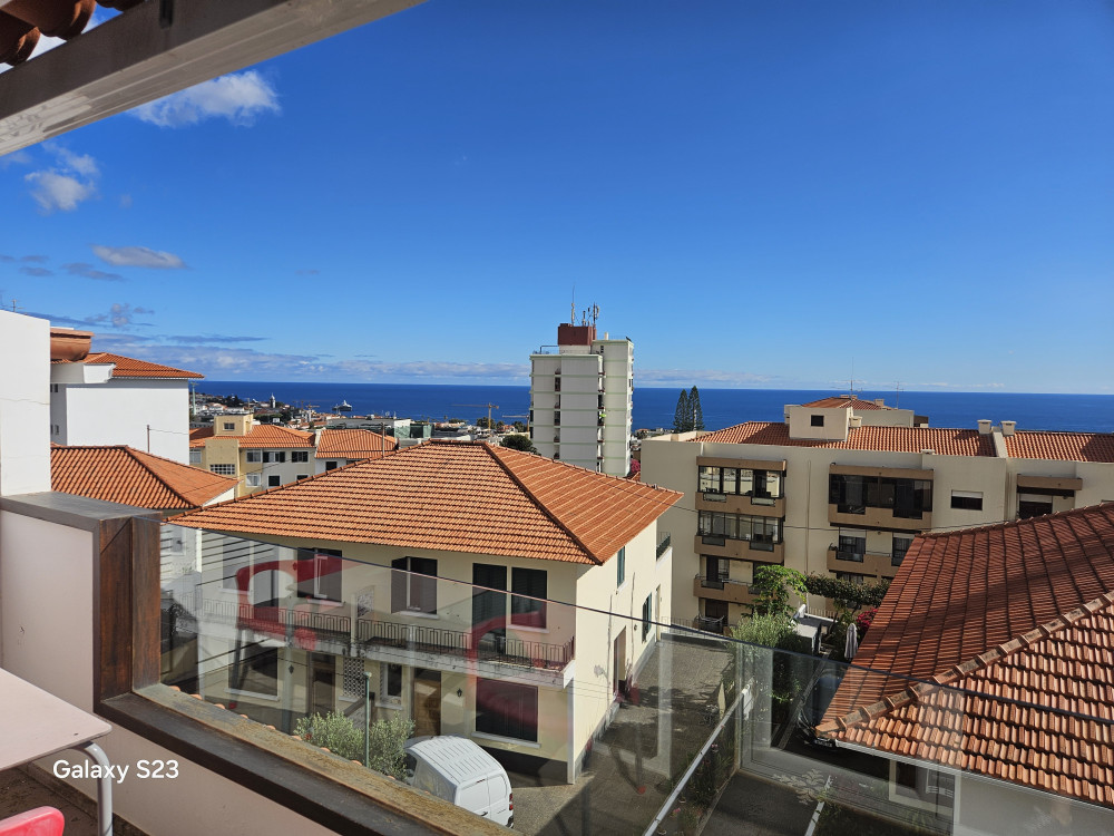 Cozy Rooftop & Sea views Funchal preview
