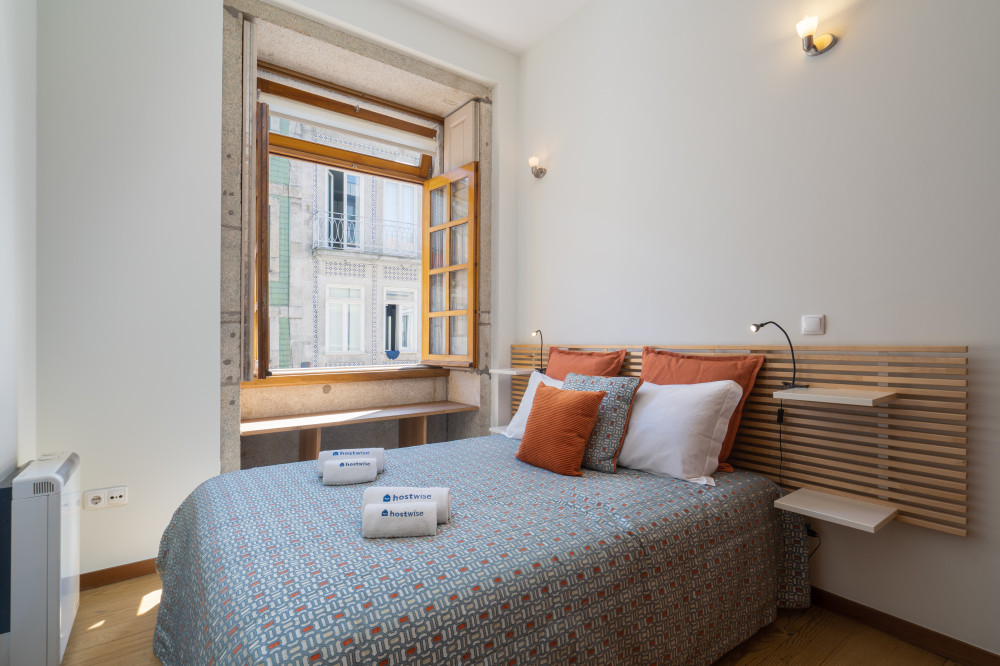 Urban Stylish Flat w/ Ace Location preview