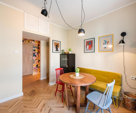 ECRU Eclectic City Apartment near Old Town