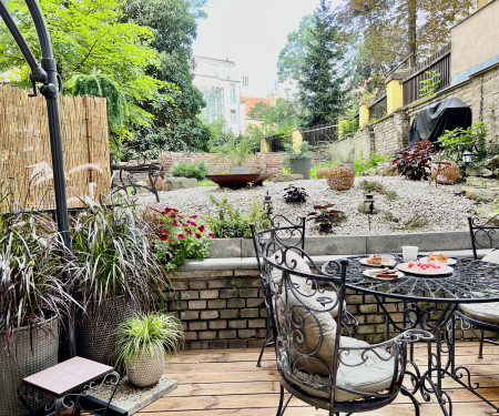 Luxury apartment,terrace,magical garden centr Prag