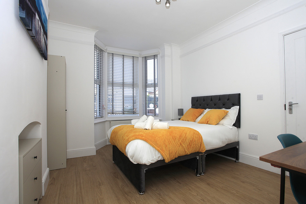 Westfield House Ensuites Close to City Hospital preview