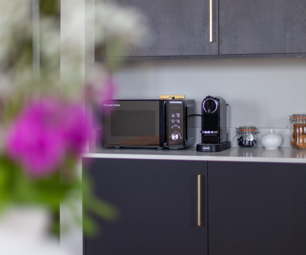 Lux 2BR Penthouse w/ Free Parking Terrace, Wembley