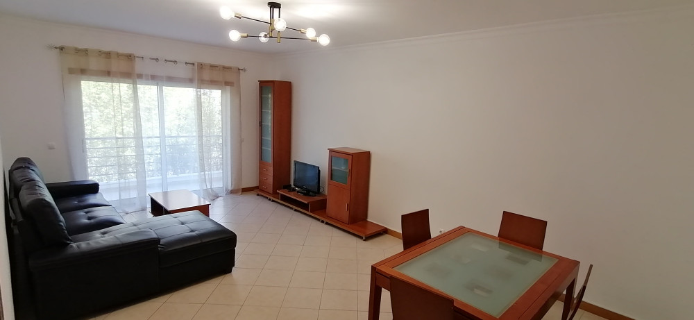 2 bedroom apartment close to the beach and schools preview