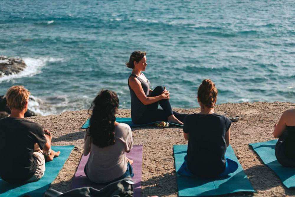 Yoga & Surf Camp in beautiful island - double glamping tent