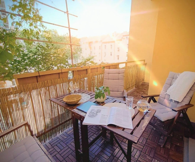 Family Terrace Apt: Home Office, Parks & Center