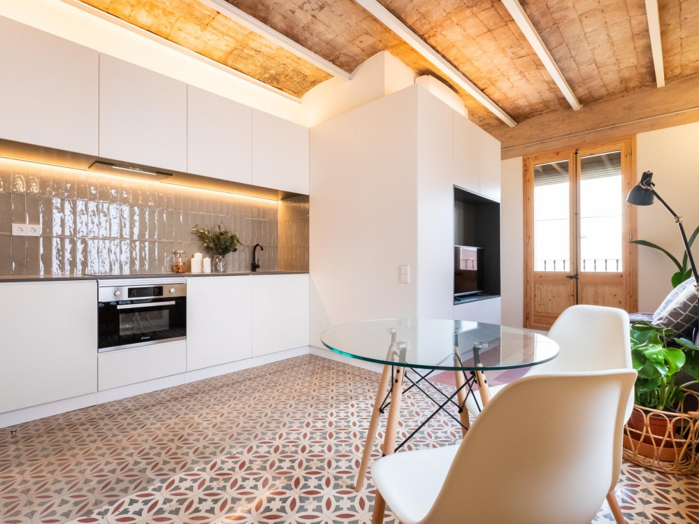 STYLISH STUDIO IN BARCELONETA NEIGHBORHOOD preview