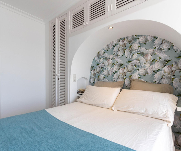 Sea, apartment with sea views, in first line of th