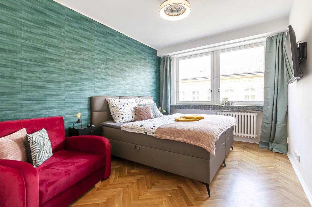 Quaint Bright Apartment preview