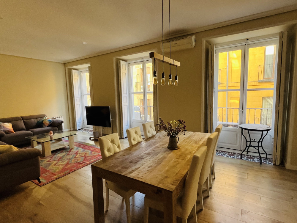 Gorgeous flat in historical center