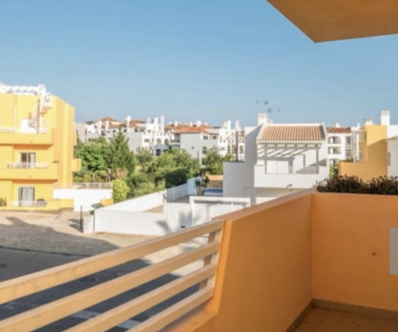 Sunny 2 bedroom apartment in Cabanas de Tavira