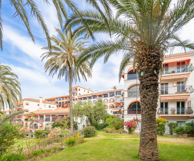Beach view| Terrace | Pool | Workspace | HS WIFI