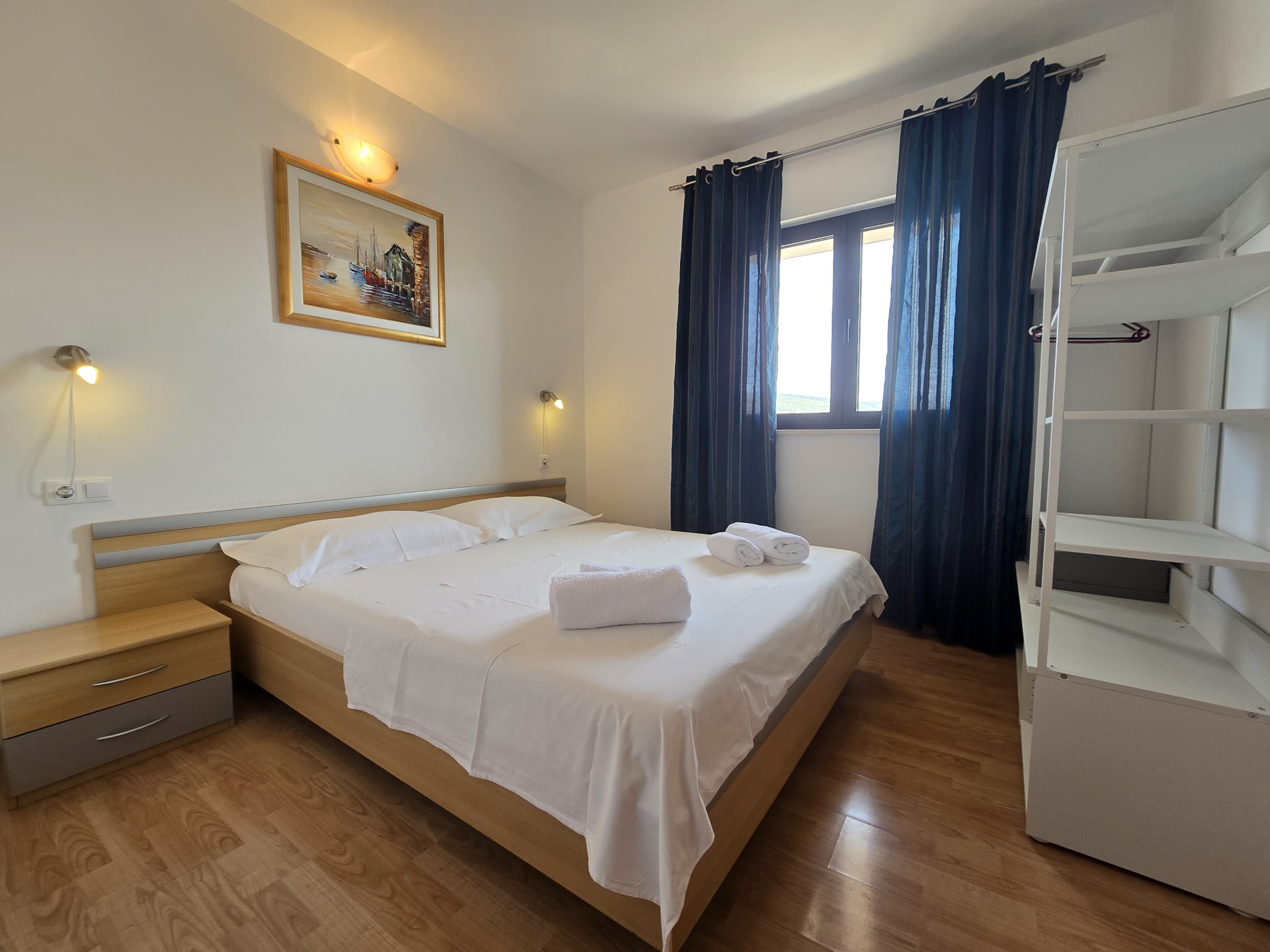 Bedroom with double bed