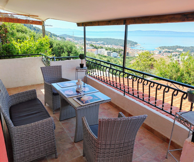 villa,home or just quiet privacy. its on you!