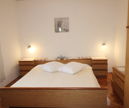 Confortable apartment for 5 person at Ližnjan