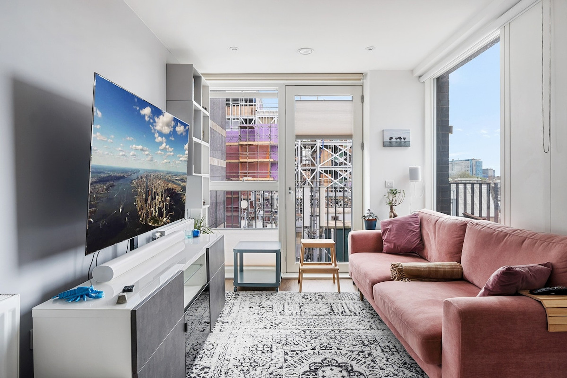Living room image 1