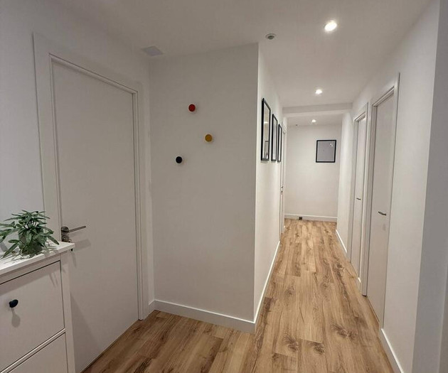 Double bedroom with private bathroom