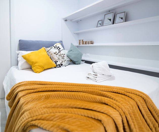 SleekLofts Queen-Bed Studio near City of Arts