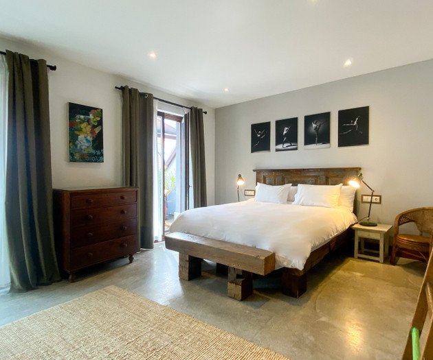 Luxury 4th-Floor Penthouse near Basilica