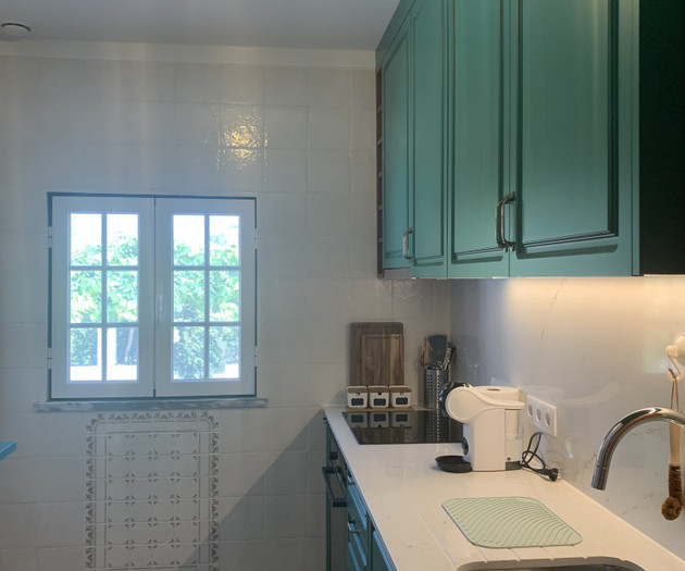 Furnished 1-Bedroom Retreat Near Óbidos | All-Incl