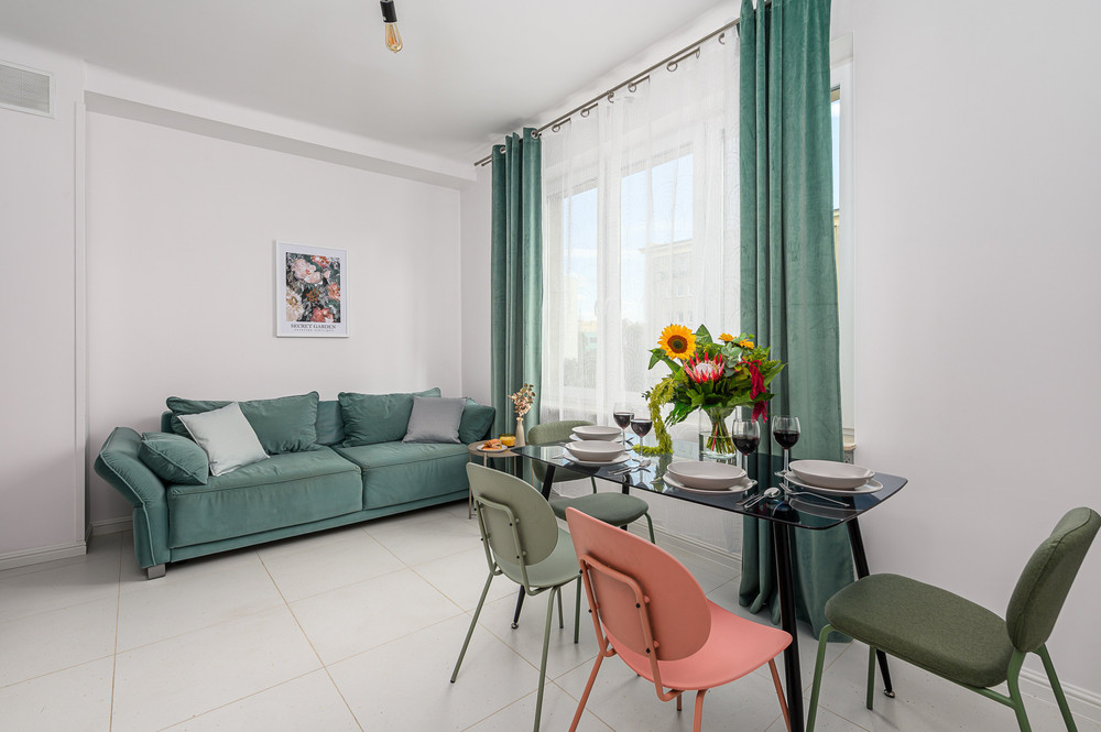 Lumina Charming 3-room apart in the center Warsaw preview