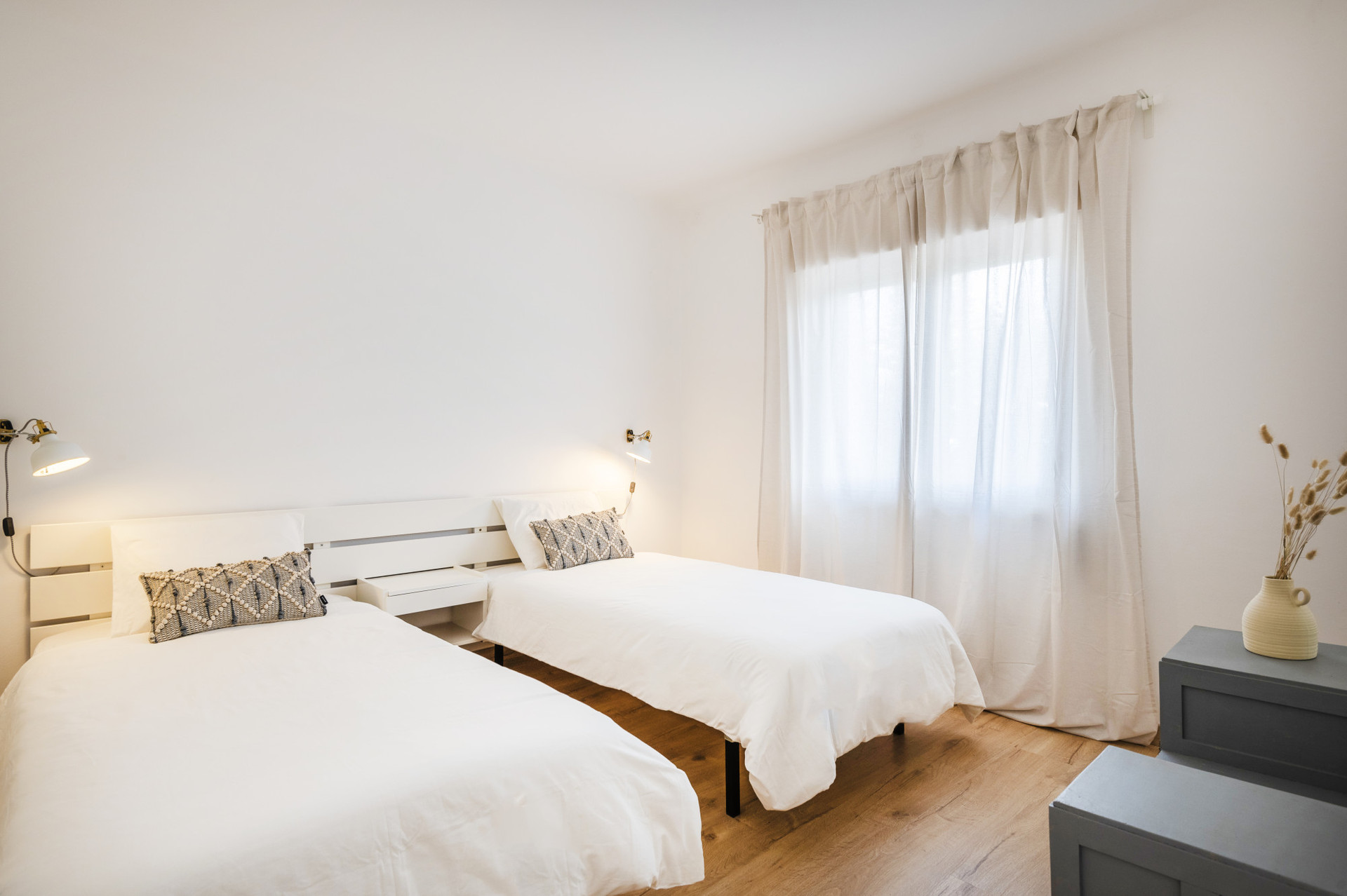 Bedroom with Single Beds