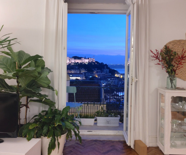 2-Bedroom Panoramic City & River Views | Graça