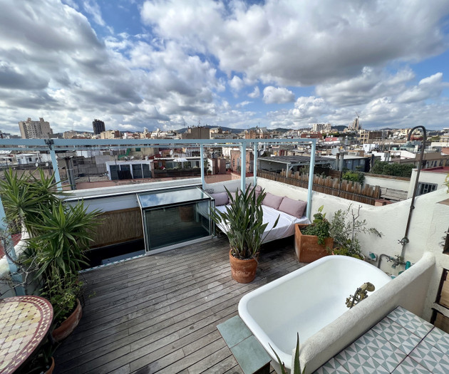 Outdoor Bathtub! Rooftop with Amazing 360° Views