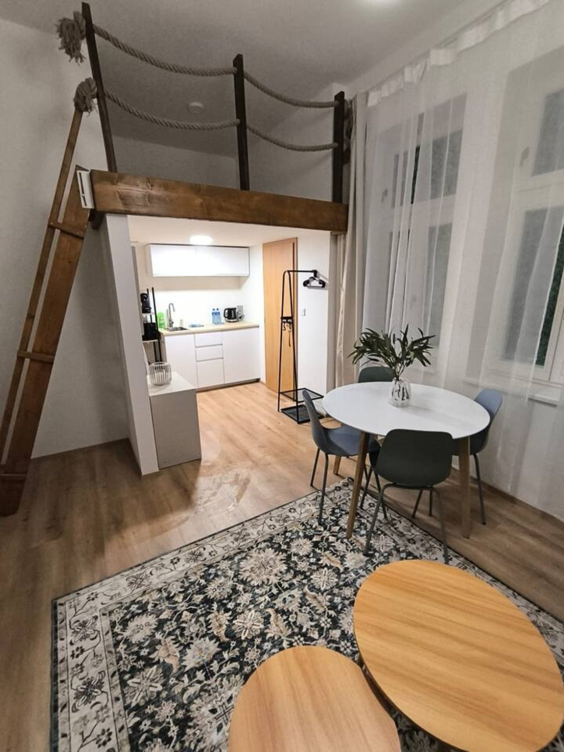 Kitchenette