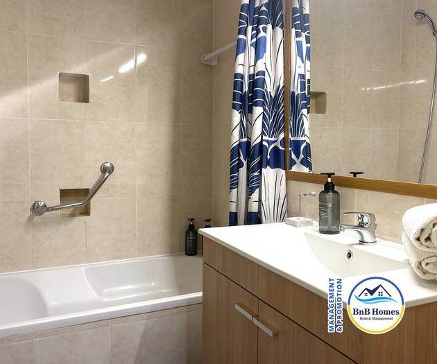 Cozy Studio with Pool - The Strip street & Beach