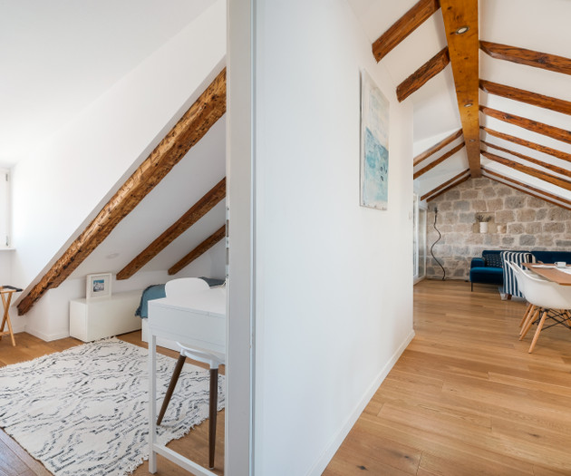 “Stylish 2 BR Retreat on Split’s Seaside Riva“