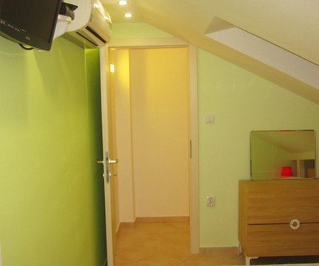 Apartman Nečujam staze