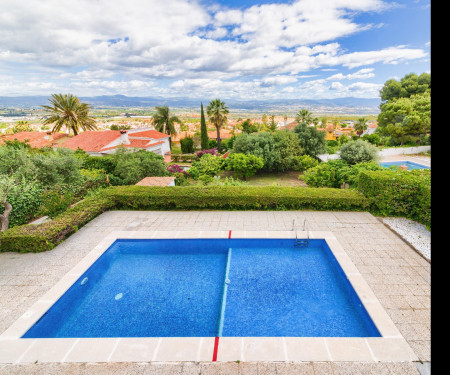 Casa típica andaluza con piscina privada