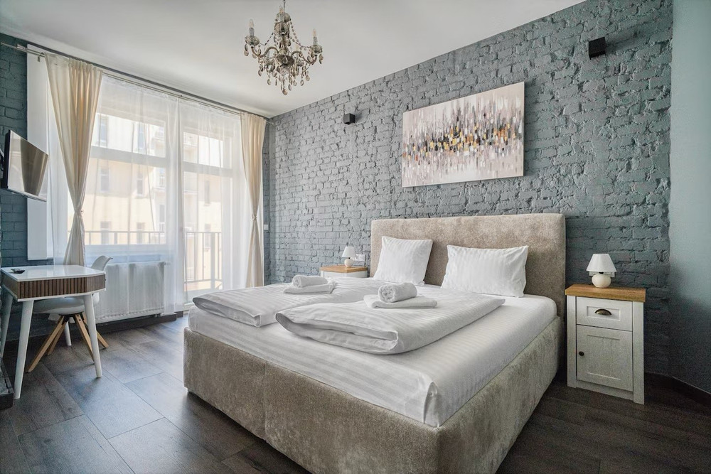 Karlovy Cute Inn: 1BR apartment with Balcony preview