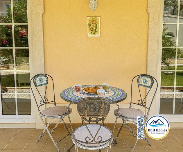 BnB Homes 3-bedroom Townhouse, 2 pools & terraces