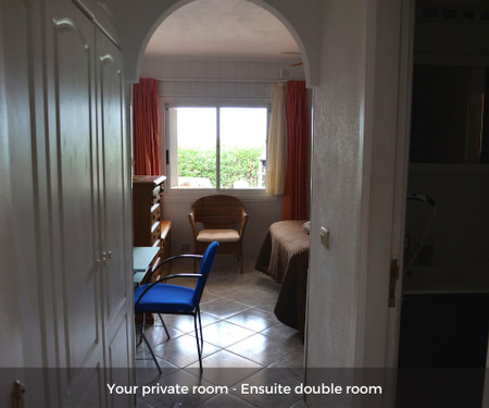 Sunny Coliving Villa with jacuzzi - Double Ensuite Room