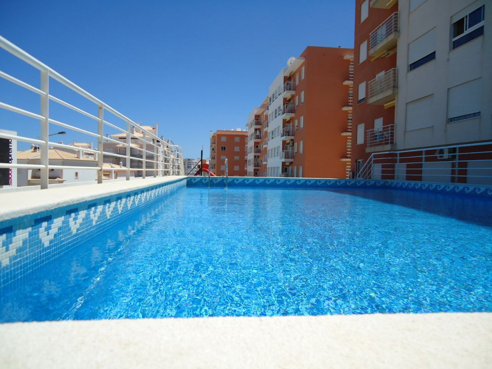 Apartment with pool and close to the beach