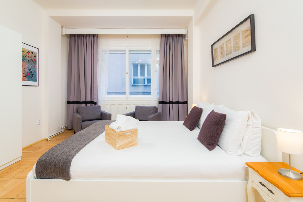 Quaint Fantastic ROOM in City Center preview