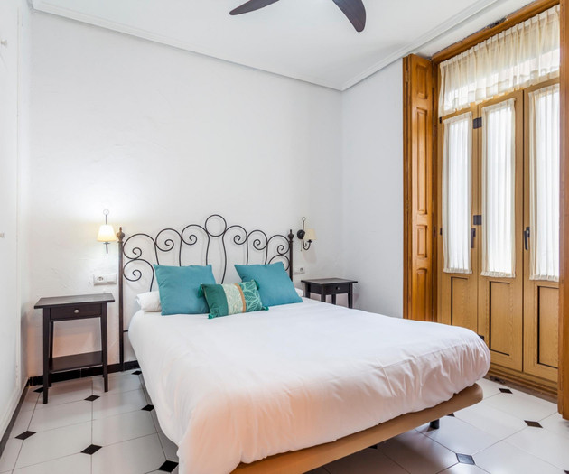 PERFECT FOR NOMADS! 2 BEDROOM RUZAFA. MONTHLY RENT