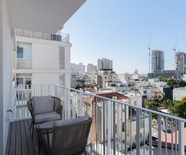 Blueground | Tel Aviv, balcony,nr Carmel Market-35