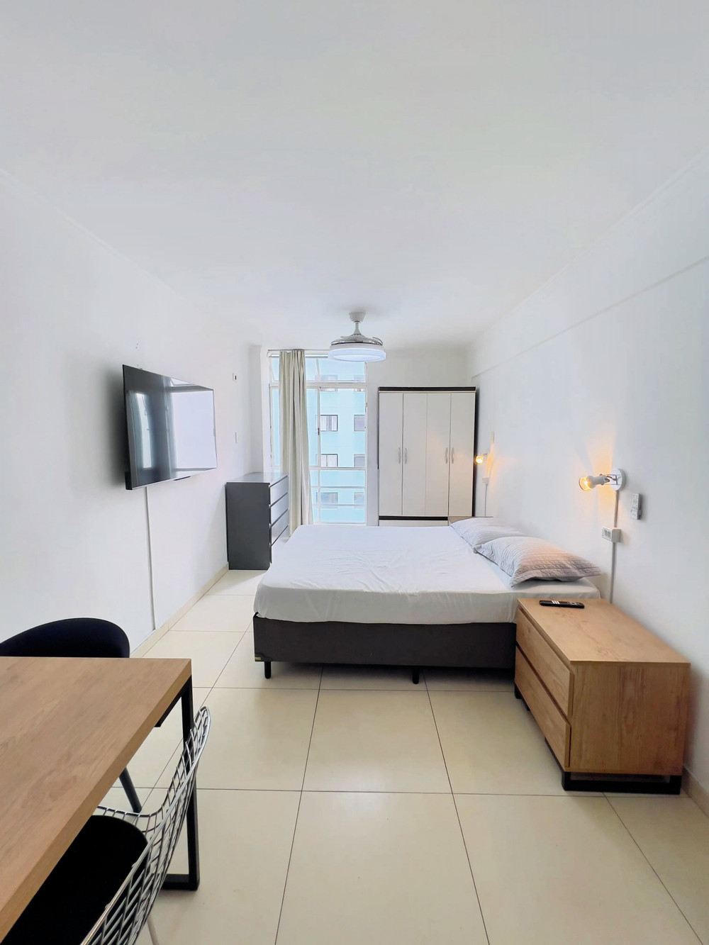Fully Equipped & Furnished Apartment with Smart TV preview