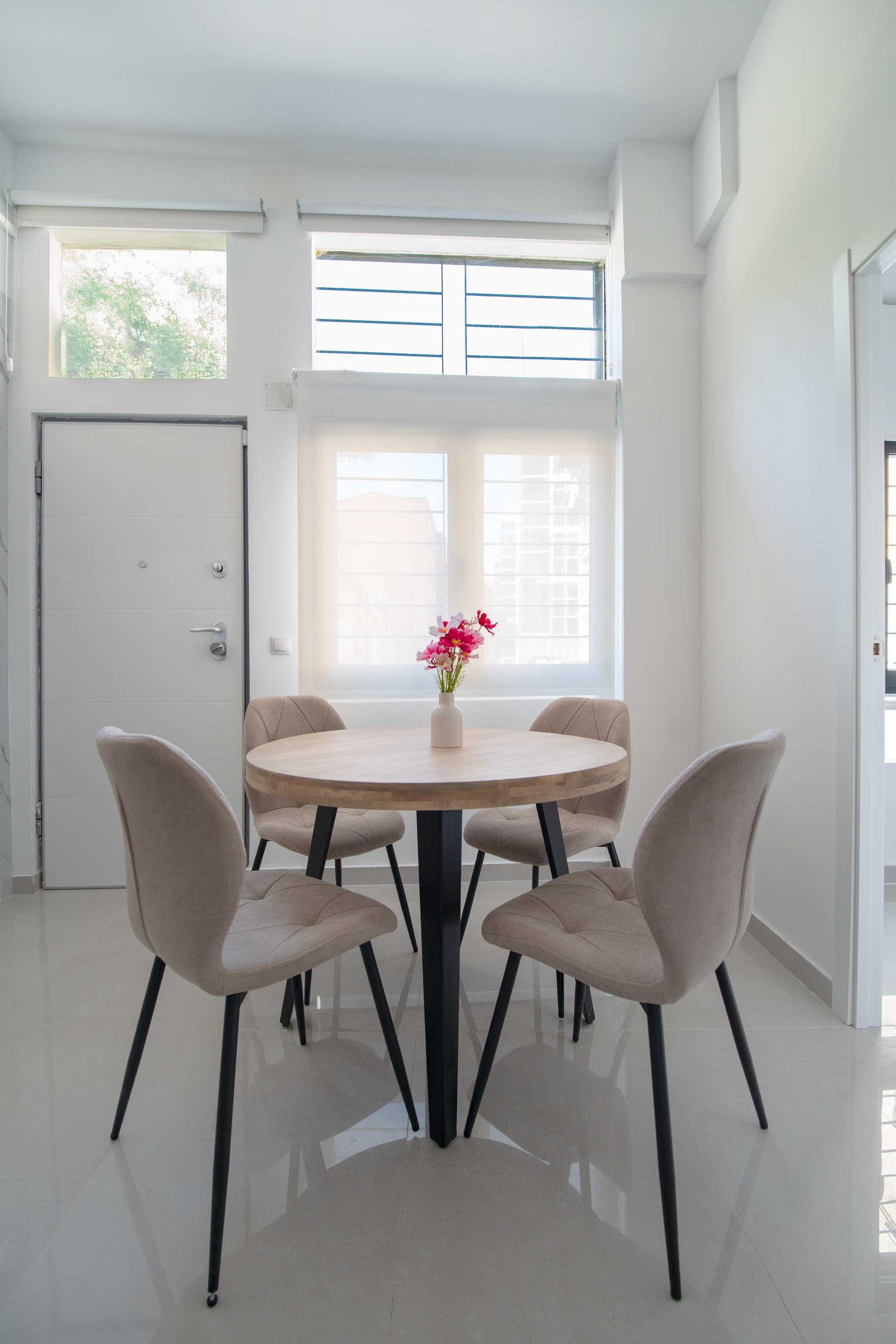 Round dining table with chairs