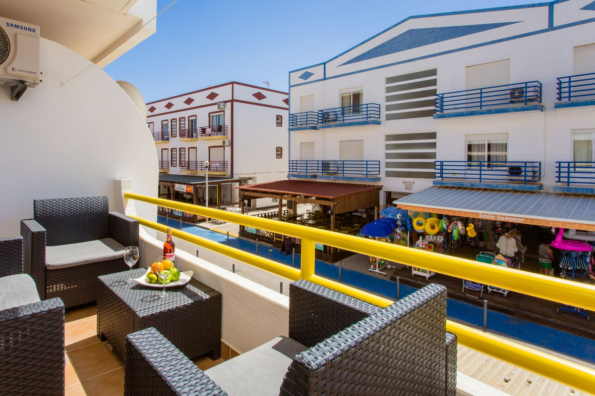 Rent Altura from 1 662 €/month Flatio