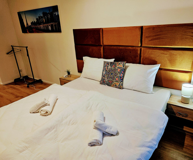 Family 2BR for 1-8 guests | Garden, Parking, Gym
