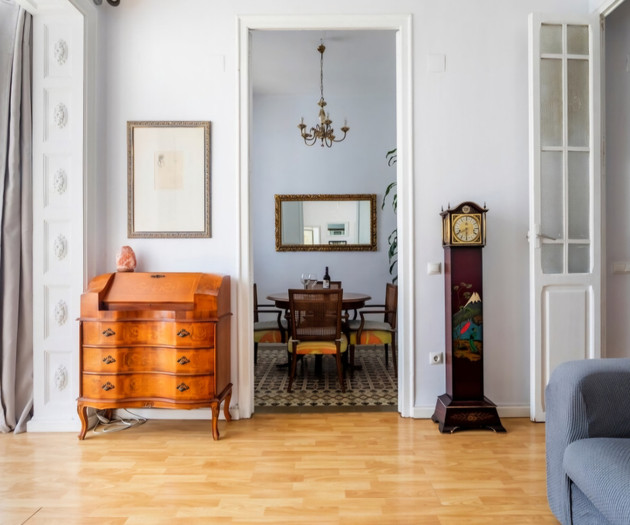 Spacious and bright, in Valencia Ensanche.