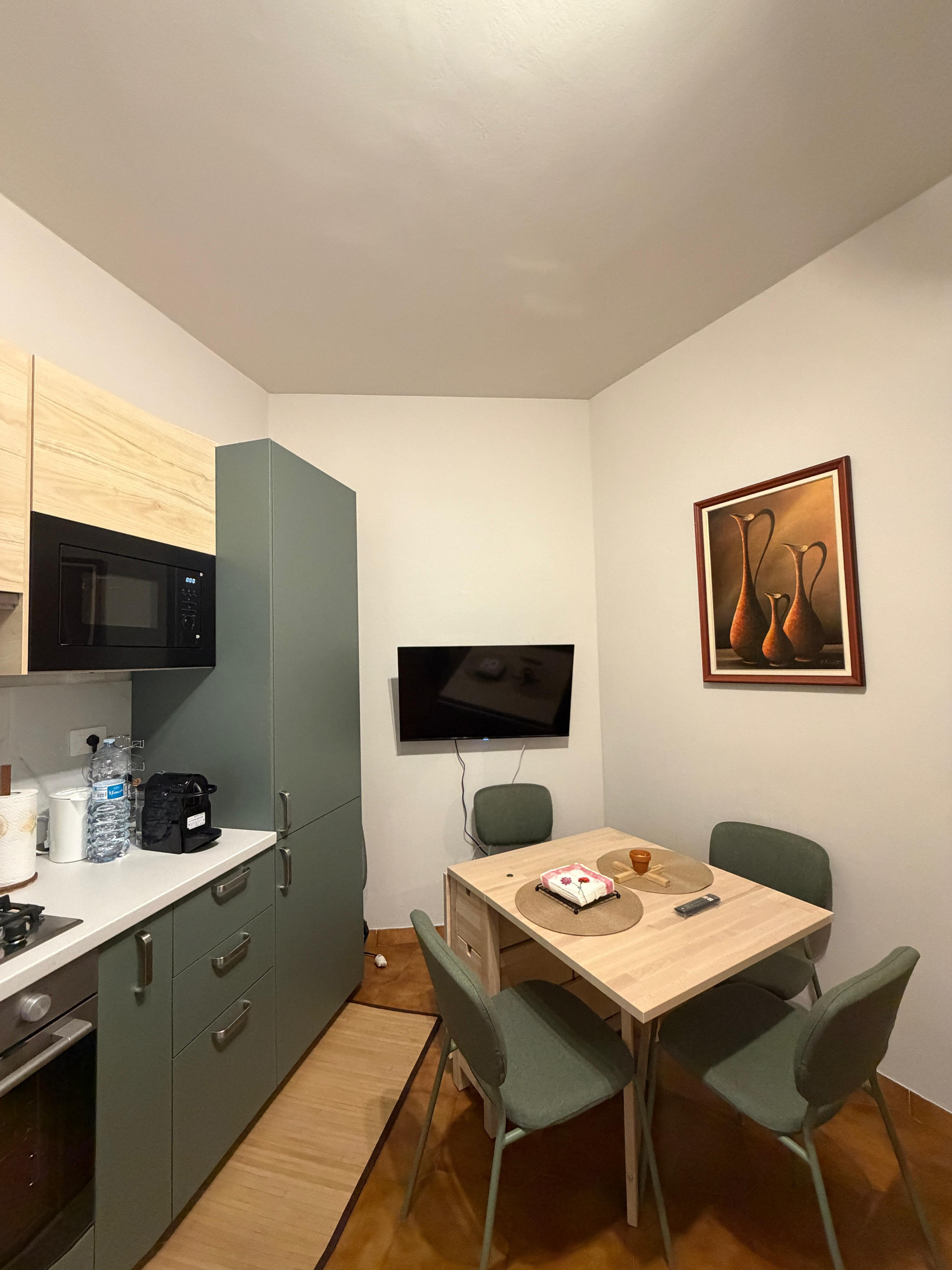 Kitchen dining area with table