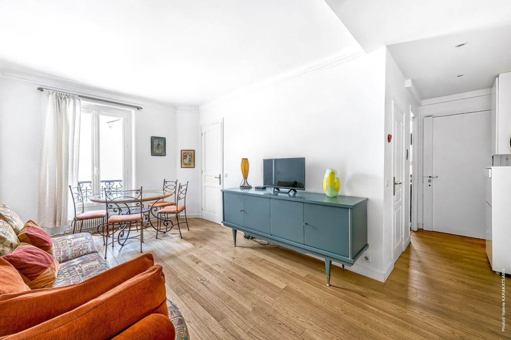 Montmartre - Lamarck - Caulaincourt 2bdr by B'Your preview