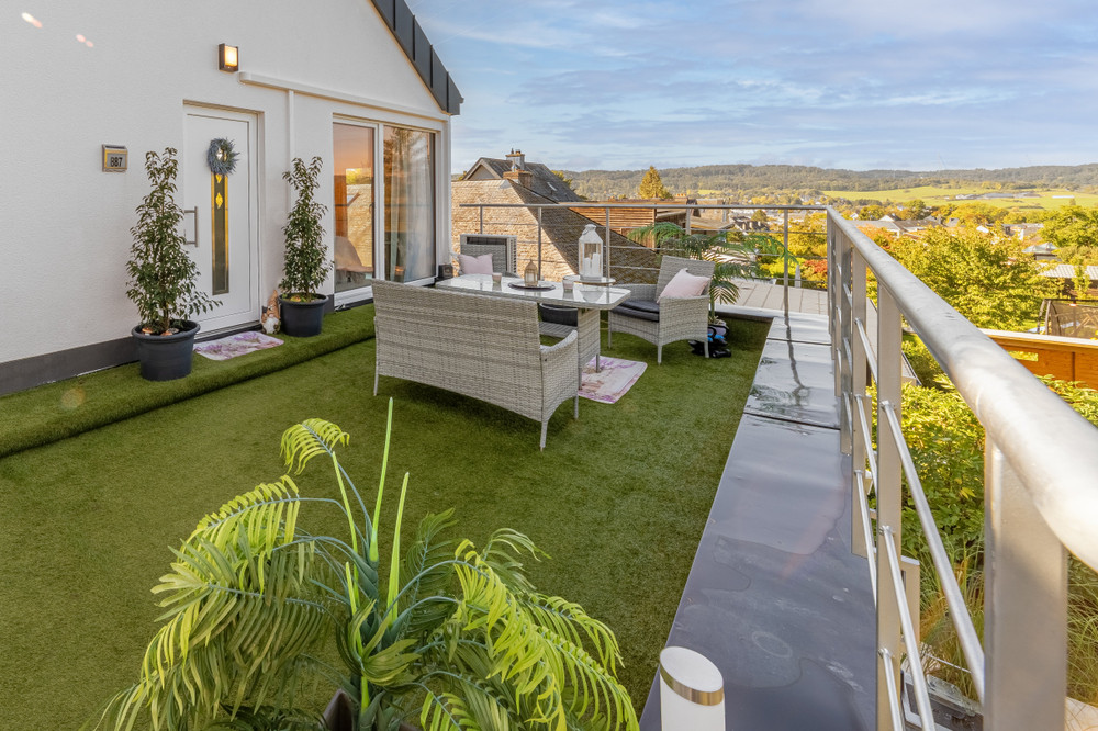 Spacious 3BR/2BA | Terrace + Free Parking preview