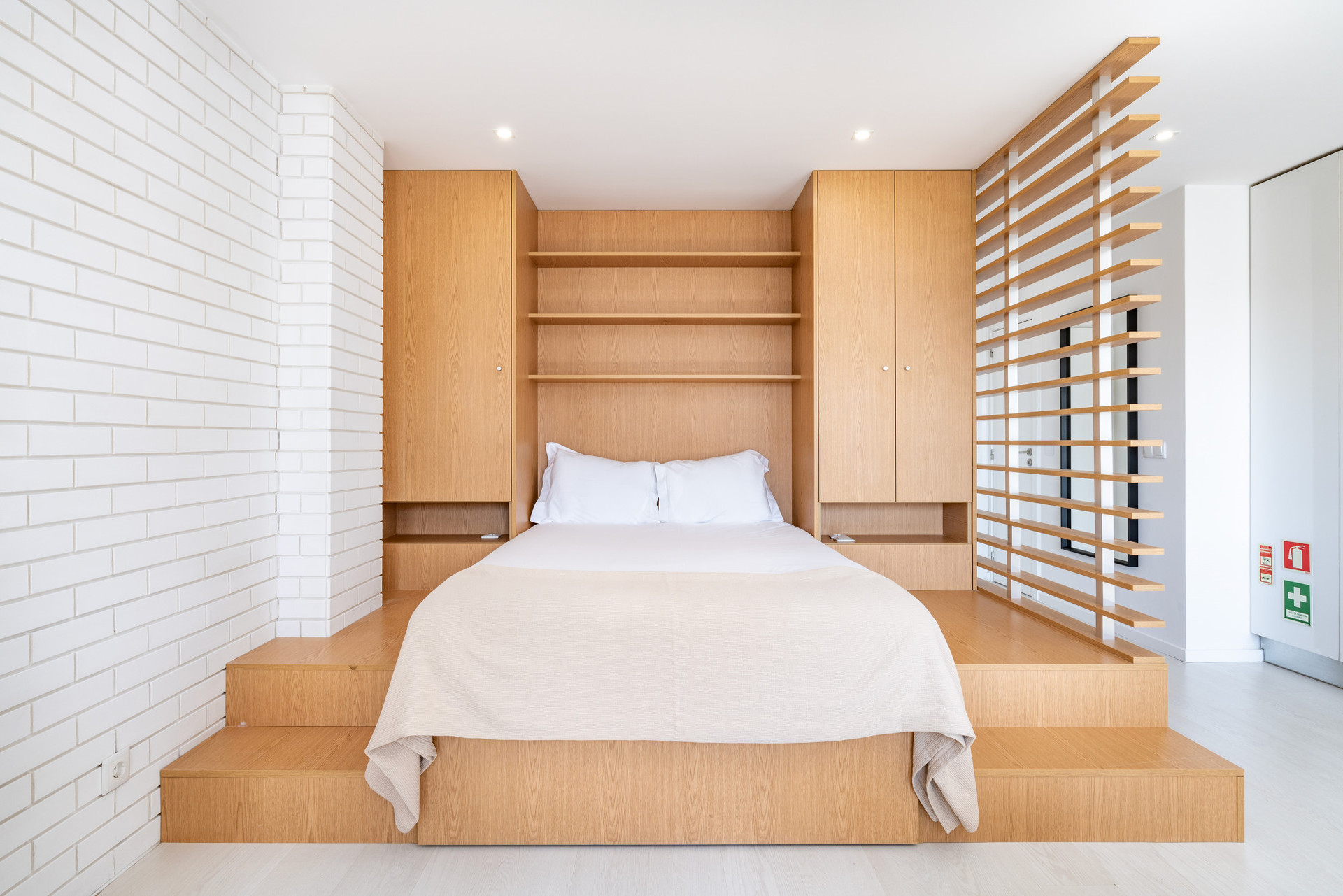 Double bed 