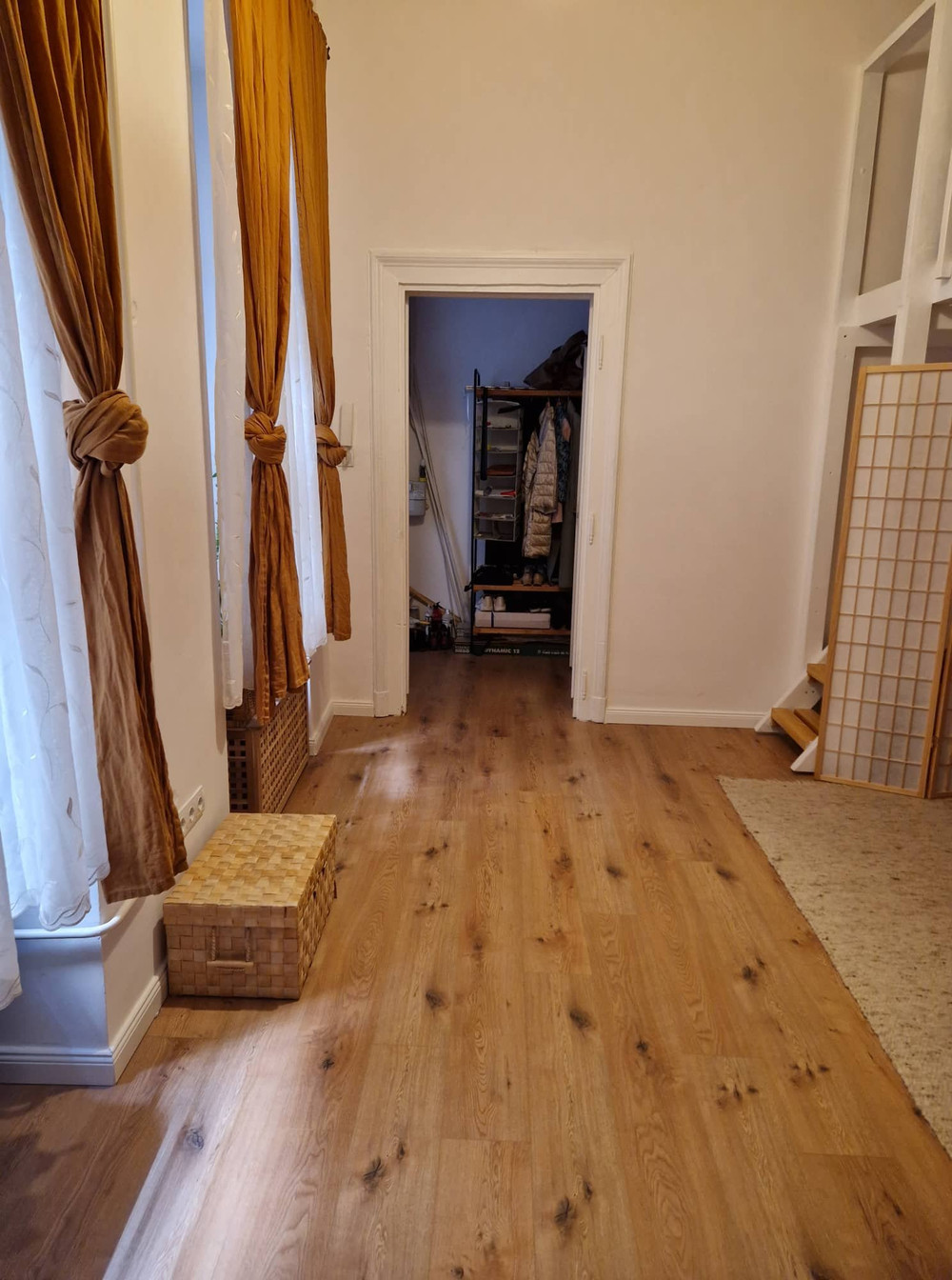 Freshly Renovated Gallery Apartment for Rent preview